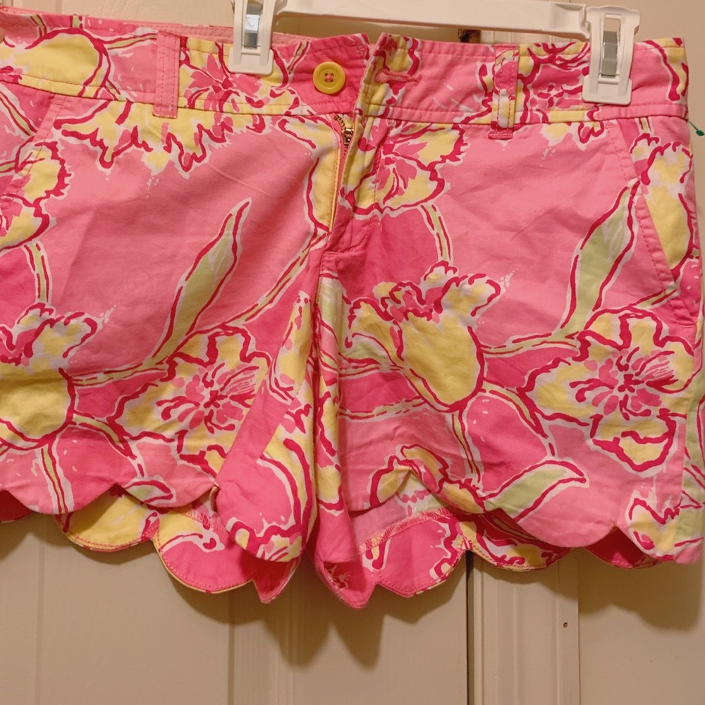 Lilly Pulitzer Scallop Hem Short
